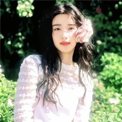 薰香花朵凛然绽放
